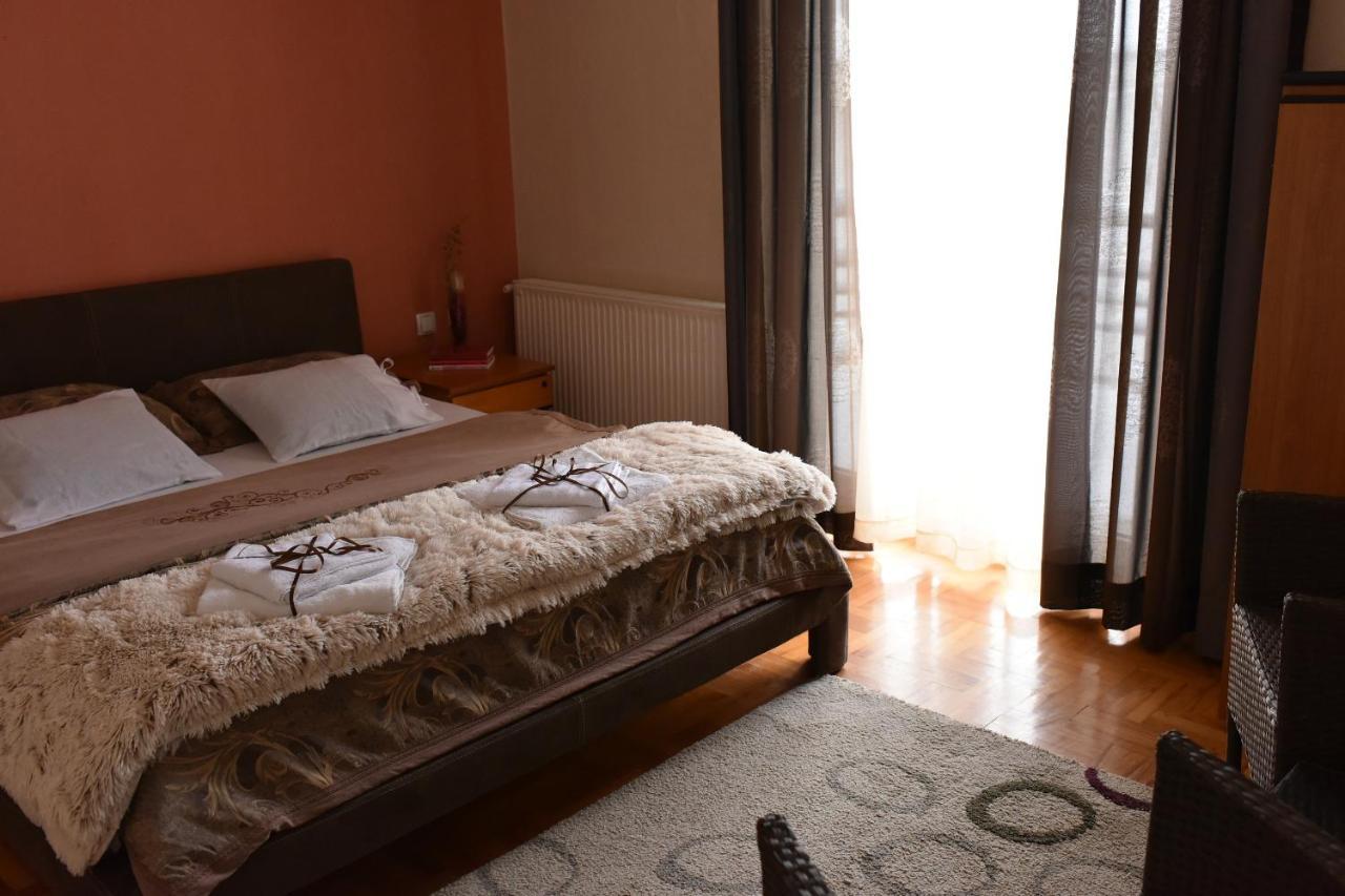 Blue House Apartment นิส ภายนอก รูปภาพ