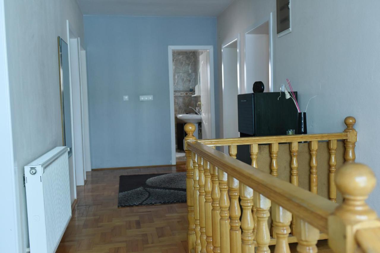 Blue House Apartment นิส ภายนอก รูปภาพ